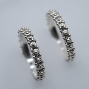 Anillo sardo brillante