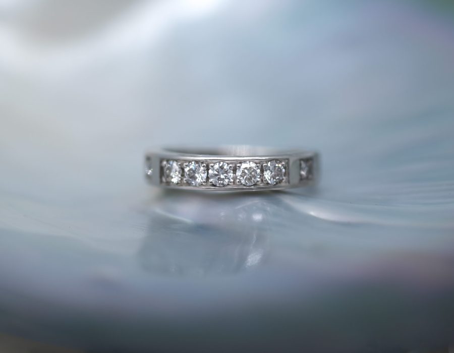 Anillo medio cintillo 1