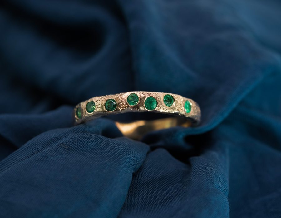 Anillo medio cintillo organico