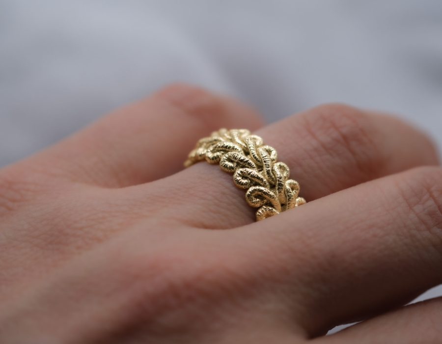 Anillo Broderie Clásico dorados