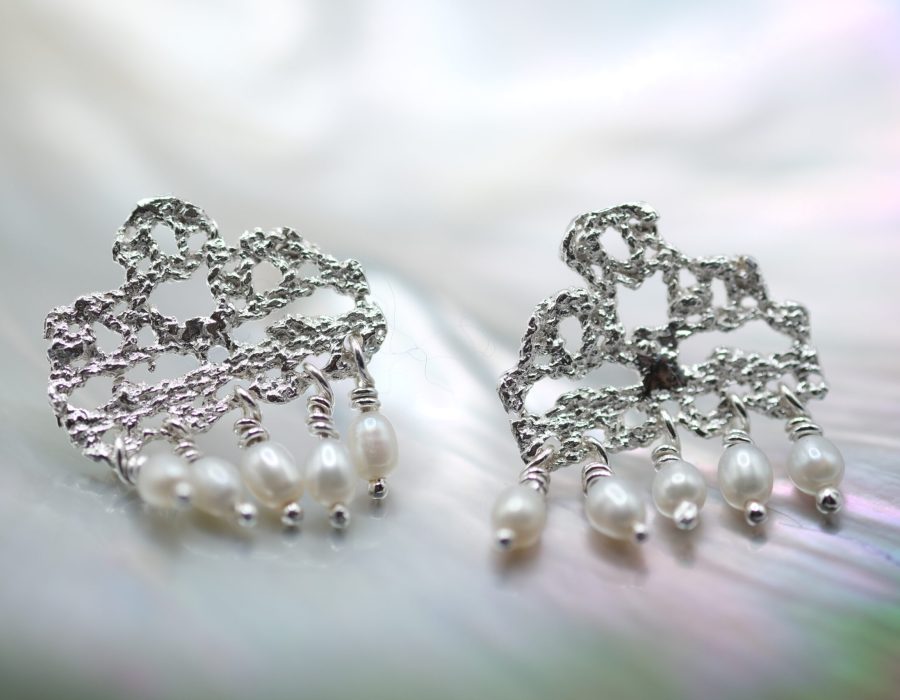 Aros nubes perlas blancas