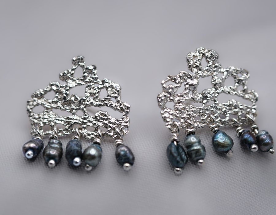 Aros nubes perlas negras