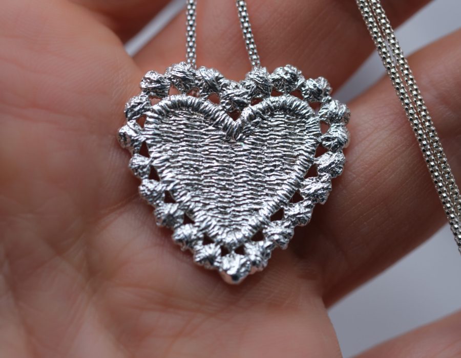 Colgante corazon simple